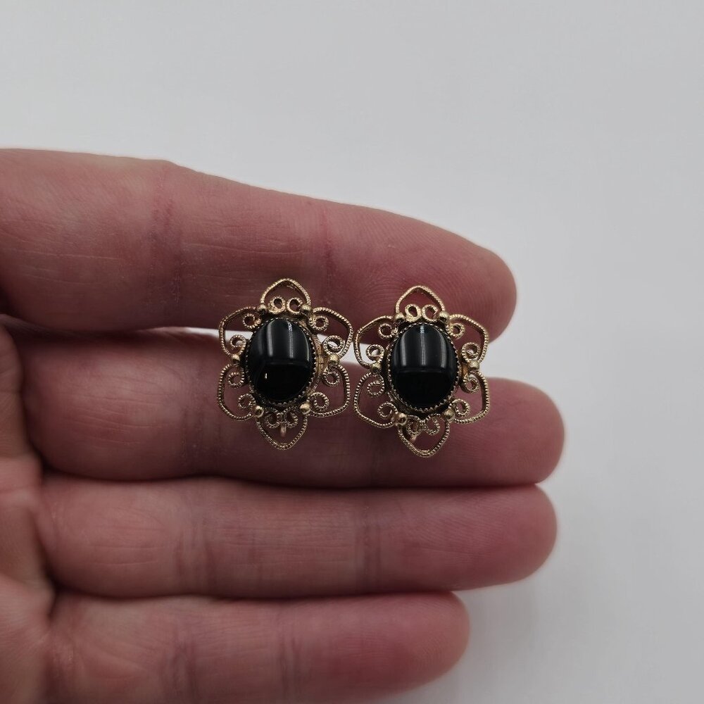 Gold Over Sterling Silver Wells Onyx Screw Clip On Earrings A2477